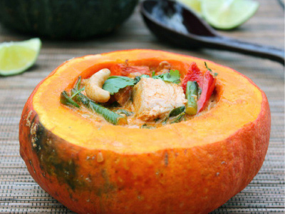 Turkey Red Curry in Pumpkin Bowls Recipe | Blue Rhino