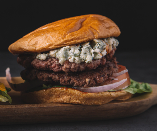 Grilled Onion Cheeseburgers Recipe | Blue Rhino