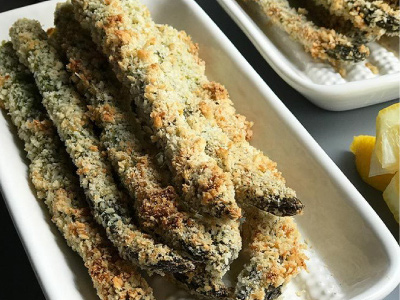 Crispy Asparagus with Roasted Garlic Aioli Recipe | Blue Rhino