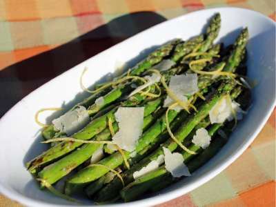 Grilled Asparagus with Lemon Zest and Manchego Cheese Recipe | Blue Rhino