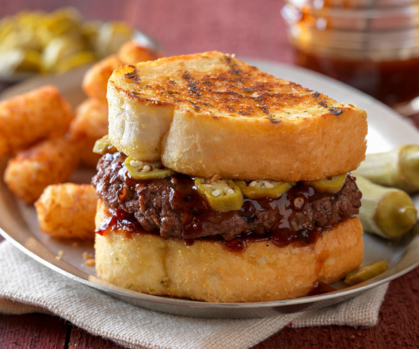 Barbecue Chipotle Burgers Recipe | Blue Rhino